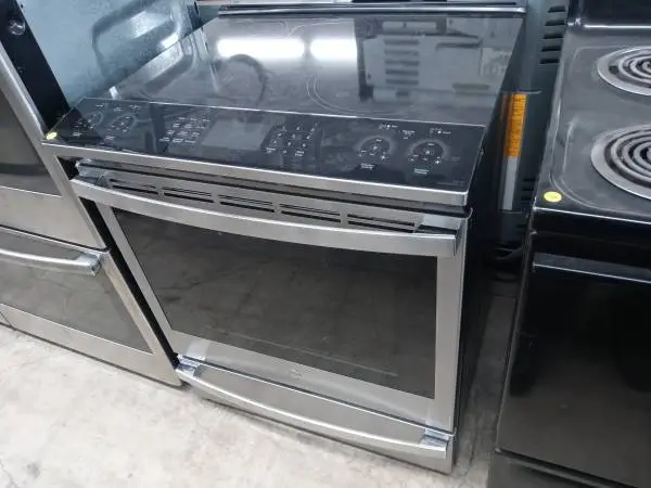 ★GE stainless steel induction glass-top slide-in range
