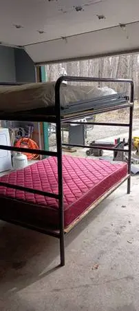 Bunk beds& mattress