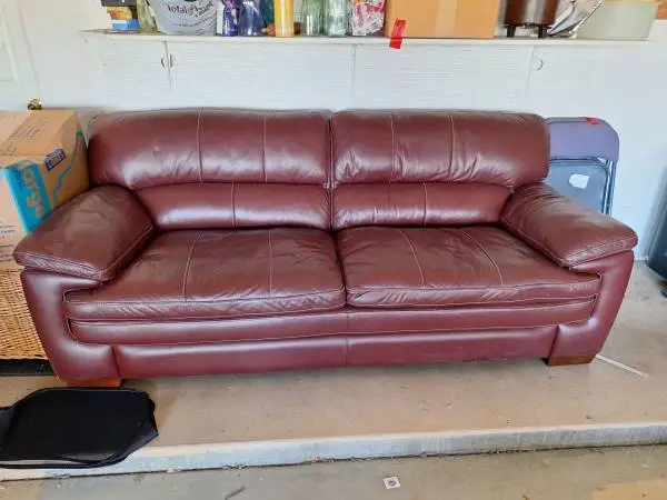 LEATHER SOFA - HIGH END LUXURY AT AFFORDABLE PRICE