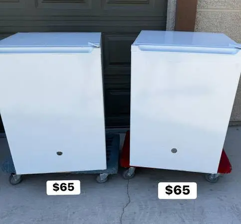 Mini fridge