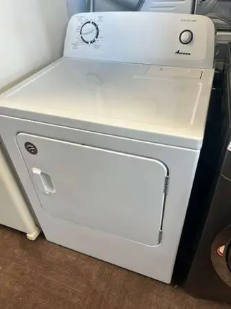 Amana White Electric Dryer – Clean, Simple & Reliable