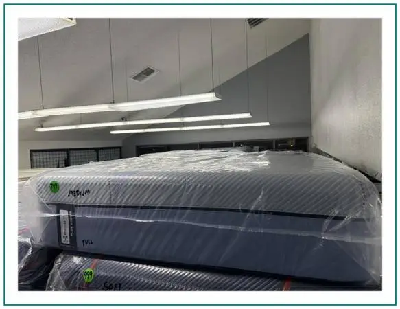 FULL SIZE SEALY POSTUREPEDIC PLUS MATTRESS & BOX SPRING BED SET