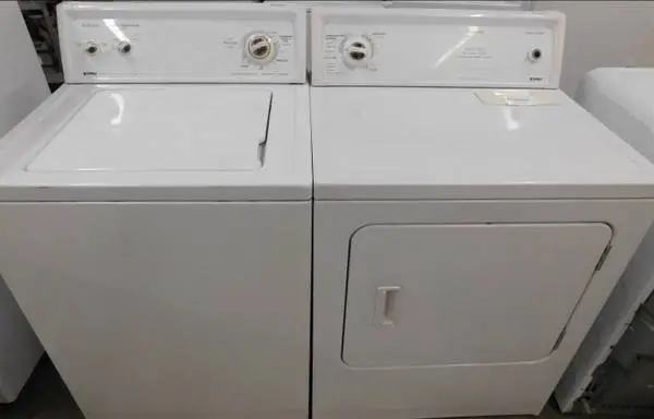 *Kenmore 3 Cubic ft. Capacity Washer and Electric Dryer*
