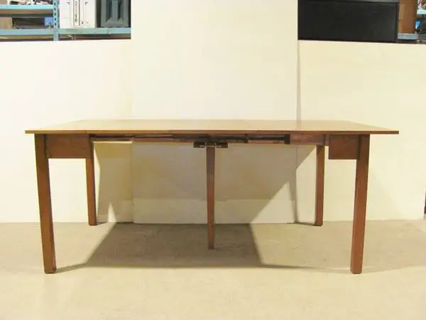 Stakmore folding dining table with 2 leaves (max 72 x 40 x 29.5 h)