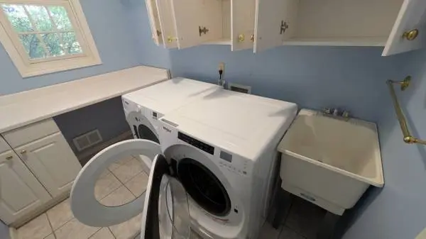 washer and dryer