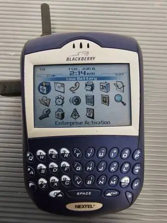 Vintage Collectors BlackBerry 7520 Nextel Cell Phone in Blue