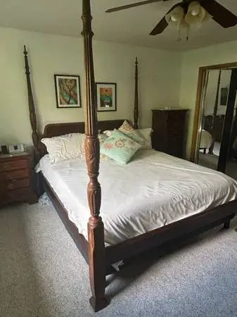 Bedroom set of five pieces plus mattress if you want it see pricing