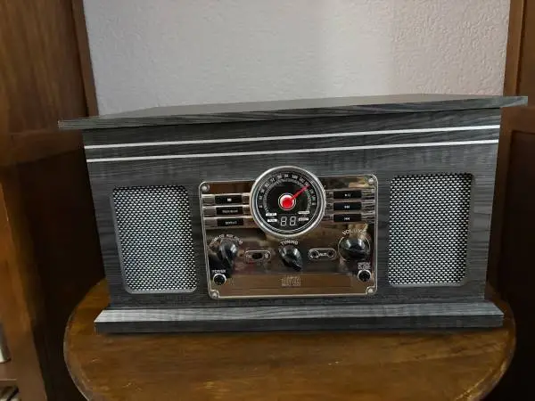 Vintage look CD LP cassette radio Bluetooth 6 in one