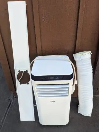 Arctic King 7000 btu Portable Air Conditioner #WPPH07CR07 Runs Cool!
