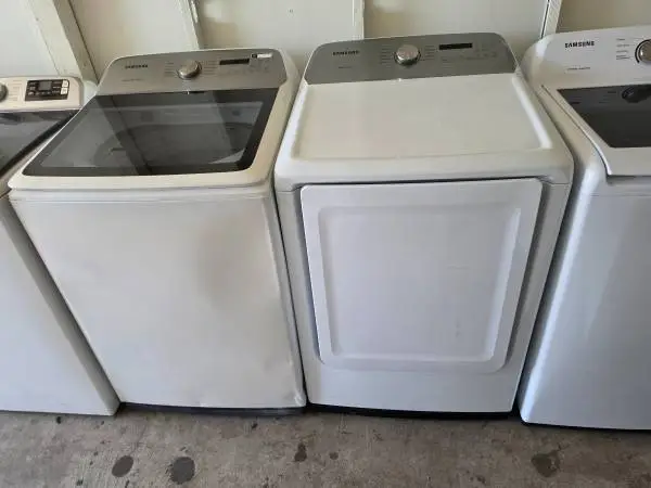 Samsung 5.0 cu ft washer and gas dryer