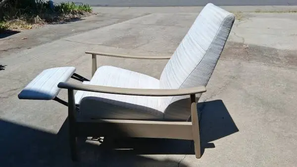 Retro Mid-Century Modern / Danish Modern Recliner