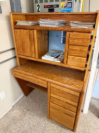 Desk & Book Hutch