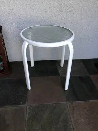 Outdoor patio side/end table