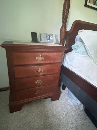Bedside Table / Low Boy 4 Drawer Dresser