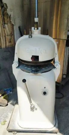 Erika heavy duty dough divider rounder machine