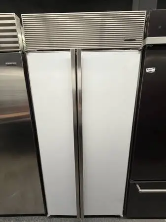 WHITE PANEL-READY REFRIGERATOR SUBZERO