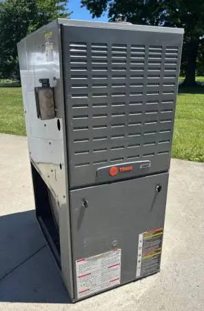 Trane XV80 Gas Furnace Work Well  100,000 BTU 80% AFUE Model TUD100