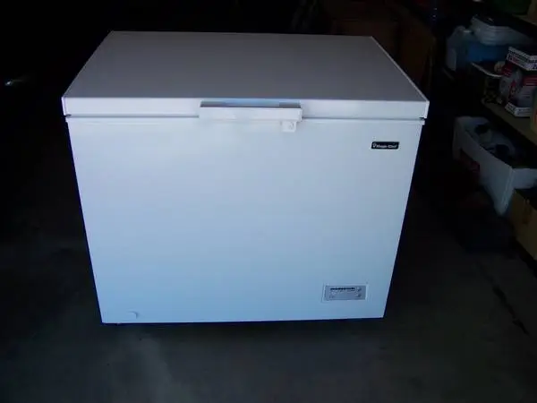 9.0 Cu. Ft. Chest Freezer Perfect $200 Cash