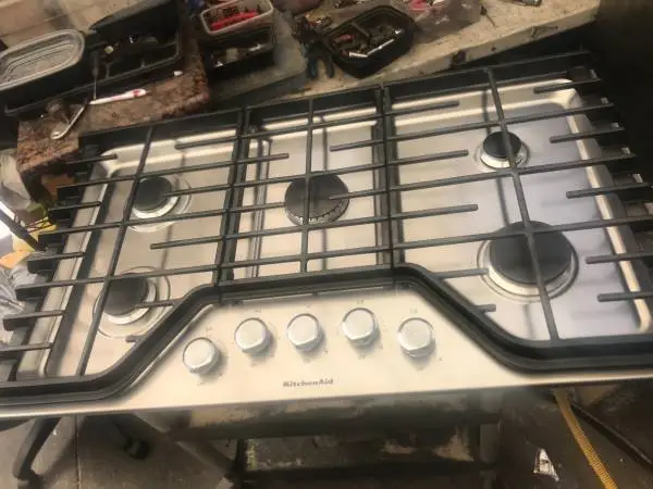 36 Kitchen aid Stainless Cooktop, like new