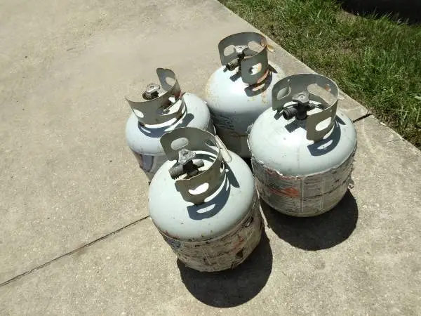 FULL PROPANE TANKS!
