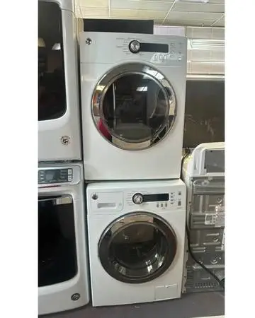 GE Stackable Washer and Dryer Mini