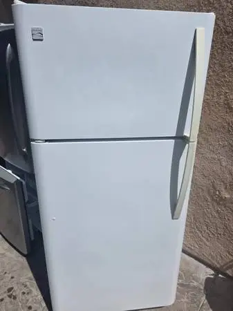 Apartment refrigerator