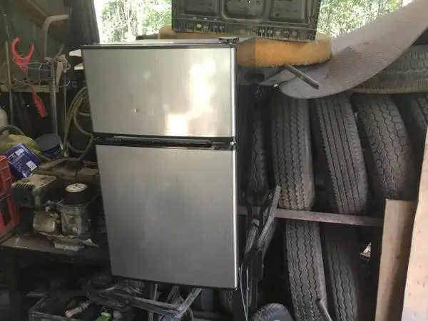 Refrigerator apt size