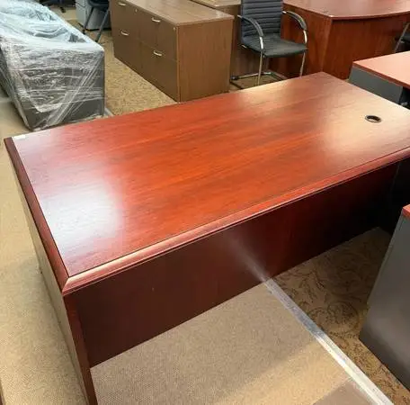 Nice 72 inch desk