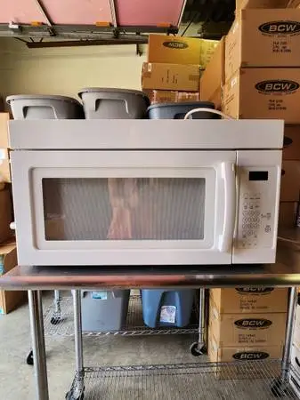 NEW White Whirlpool Microwave LP8255LWH