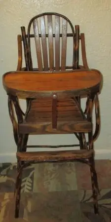 VINTAGE HICKORY WOOD HIGHCHAIR