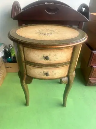 Accent Table