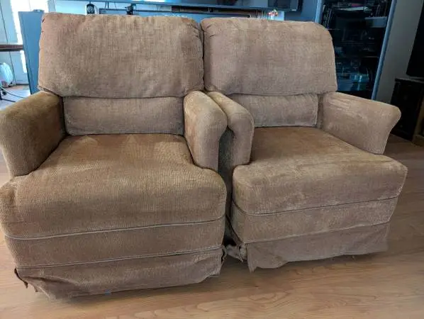 ROCK & SWIVEL CHAIRS / DARK BROWN