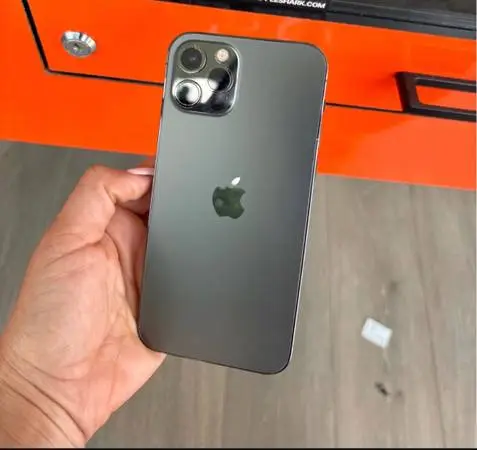 IPhone 12 Pro Max Unlocked