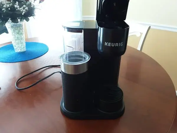 Keurig Single Serve Coffee Maker with Frother