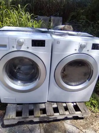 Kenmore Washer and electric dryer