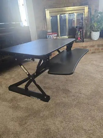 Adjustable Height Desktop Riser