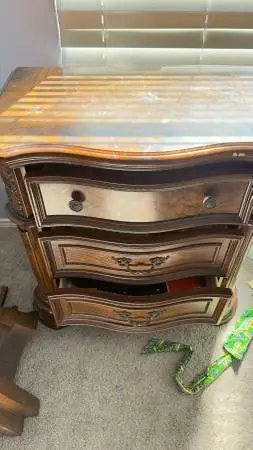 Beautiful Bedroom Set – $ 650 OBO