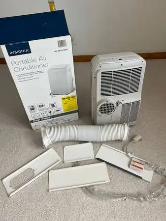 8000 BTU Insignia portable air conditioner