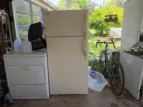 Frigidaire Fridge