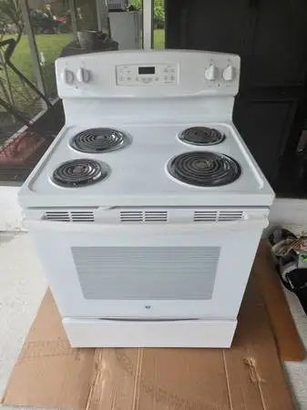 G E Stove (Great Condition)