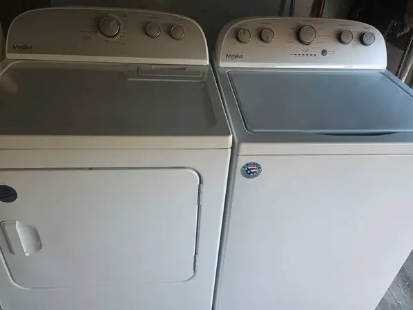 Top of the line WHIRLPOOL washer, GAS dryer, working great