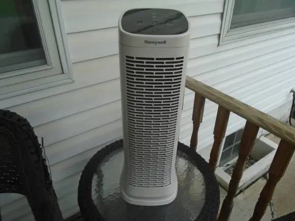Honeywell Air Genius Oscillating Tower Fan