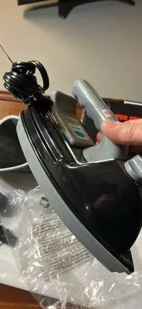 Power steam pro . Steam iron . Wrinkles remover . New