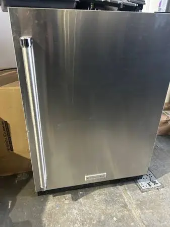 KitchenAid 24 inch underneath cabinet like new free local delivery