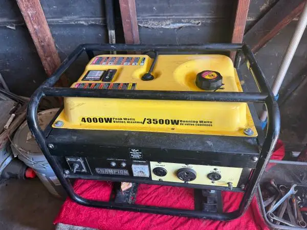 Champion 4000 W gas generator good working condition