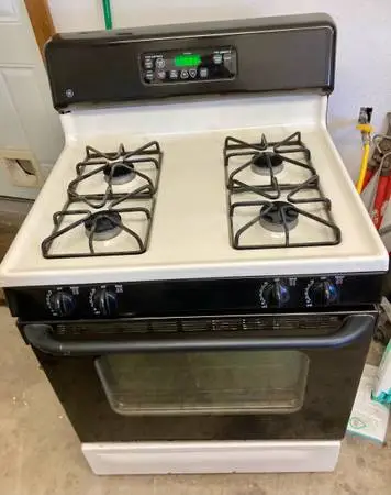 GE (Natural Gas) Stove