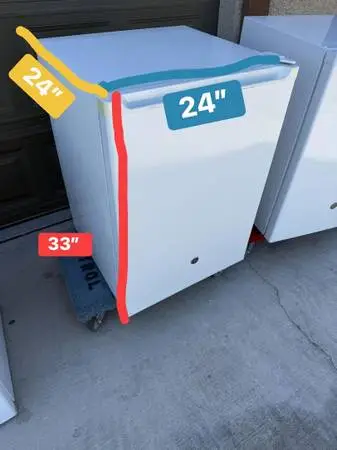 Mini fridge
