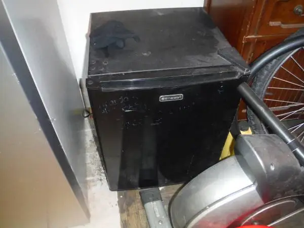 dorm refrigerator