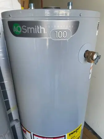 Water heater New A.O. Smith 50 gallon  6 year warranty free local deli