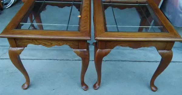 MATCHING PENNSYLVANIA HOUSE CHERRY FINISH END TABLES WITH GLASS PANELS